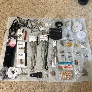 lot of craft items / jewelry making